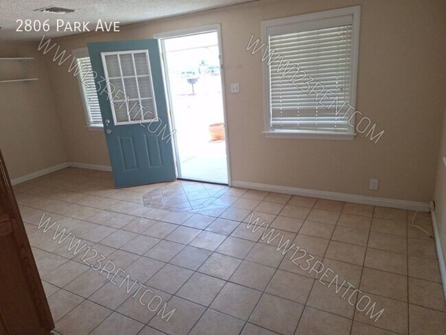 Building Photo - 2BD/1 BATH SINGLE FAMILY HOME ROSAMOND