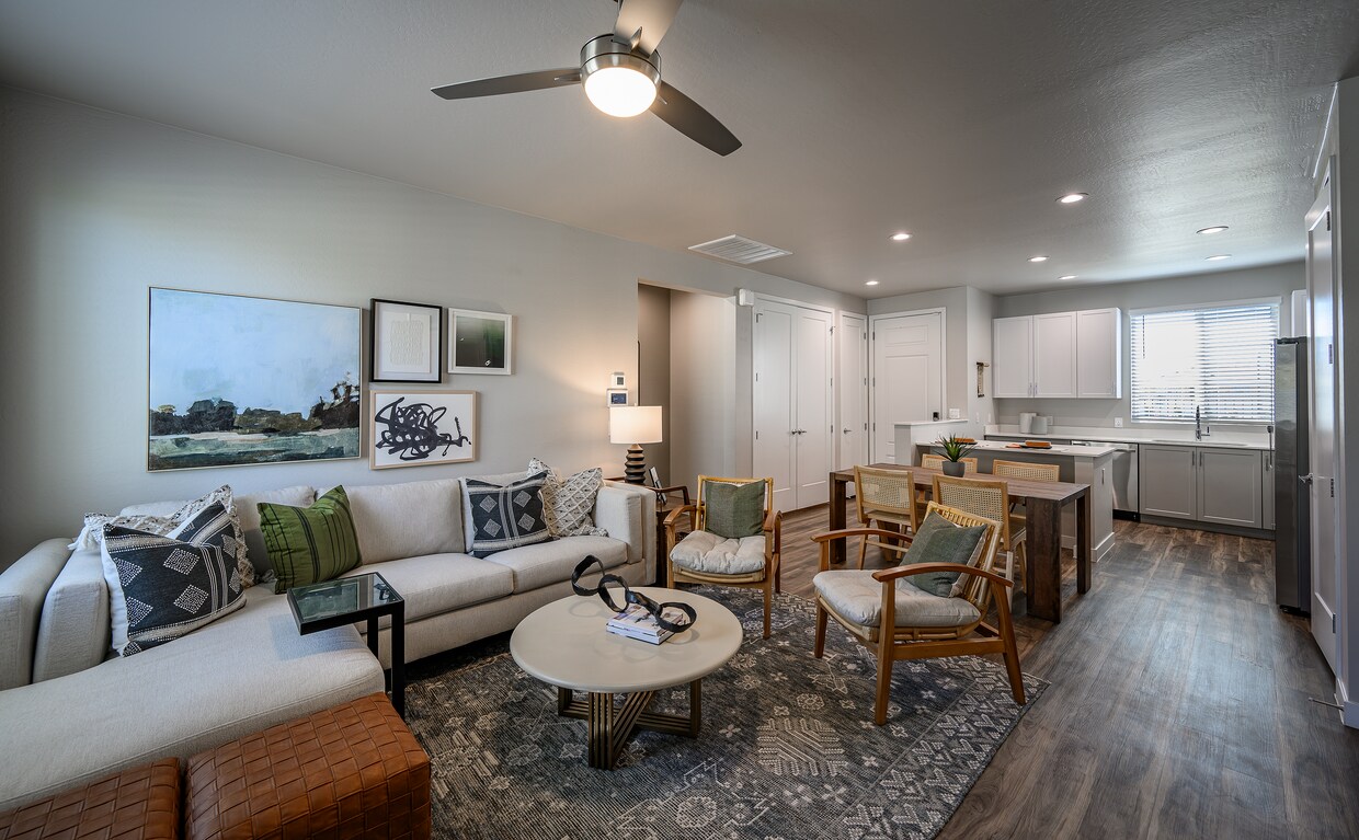 Foto principal - Village at Bronco Trail