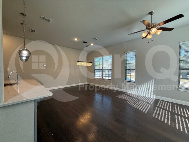 Photo - 2200 Zenith Ave House