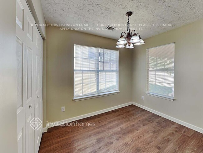 Foto del edificio - 125 S Greenfield Cir