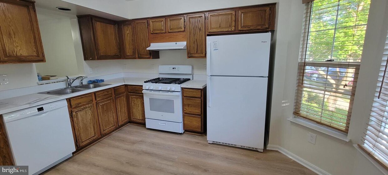 7453 Digby Grn, Alexandria, VA 22315 Townhome Rentals in Alexandria