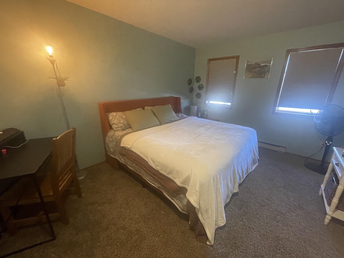 Foto principal - 1612 W Olive St