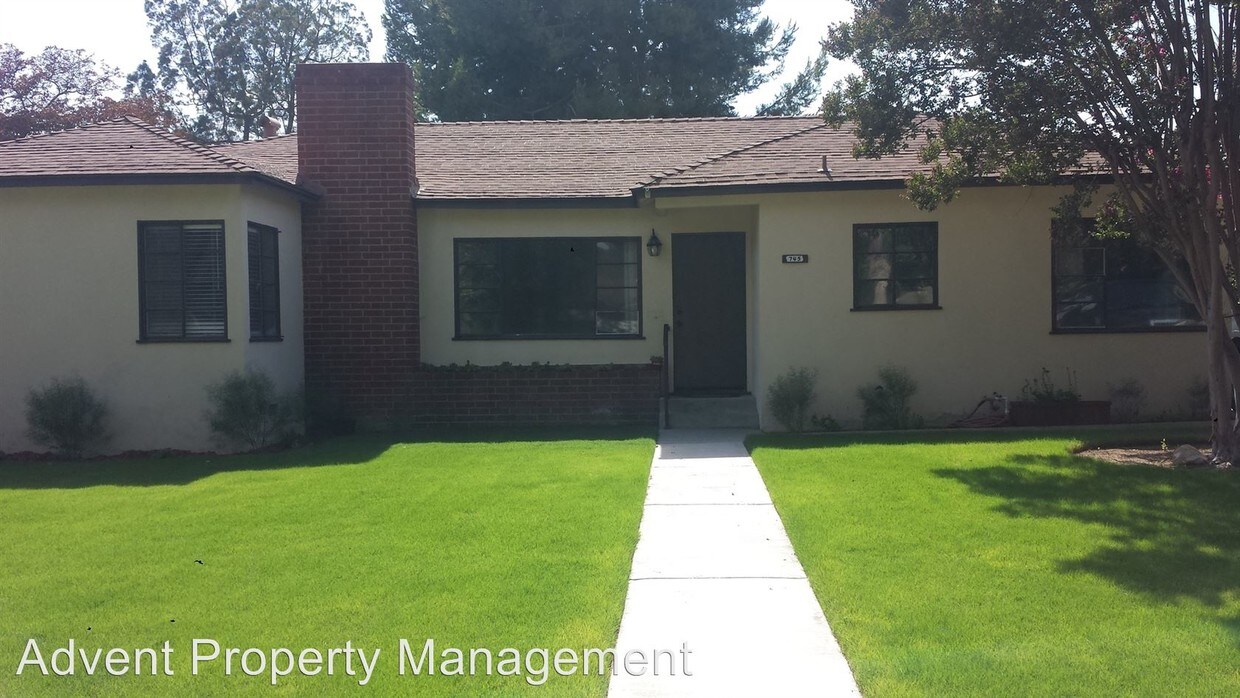 Primary Photo - 745 N Laurel Ave