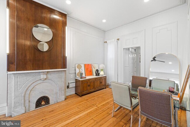 Building Photo - 1342 Marlborough St