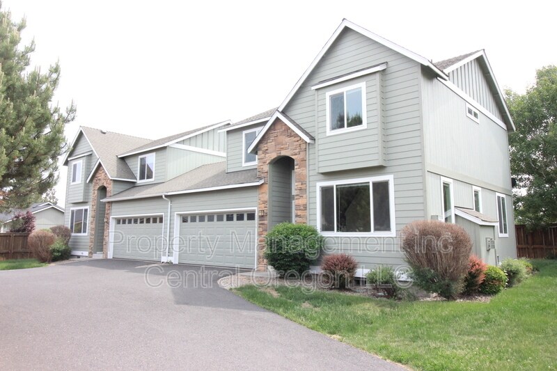 Foto principal - 2524 SW Cascade Mountain Ln