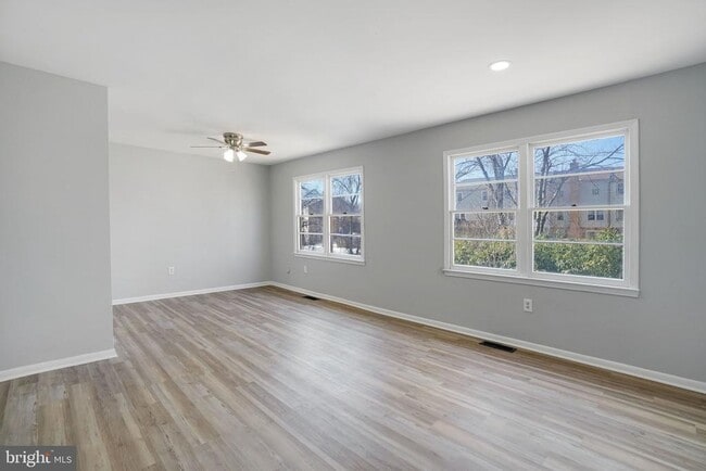 Building Photo - 12346 Woodlawn Ct