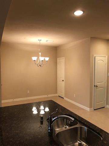 Foto del edificio - 960 Grace Ln
