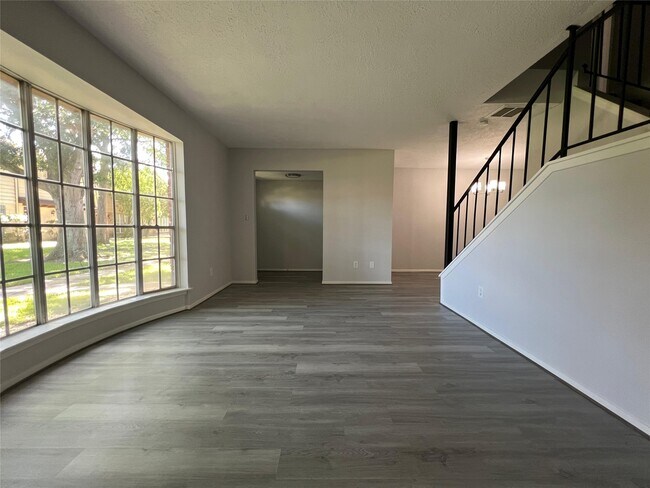 Building Photo - 7012 Jetty Ln