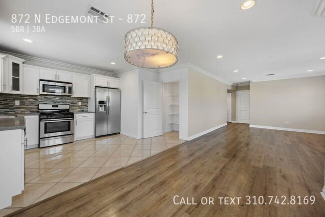 Photo - 872 N Edgemont St Apartment