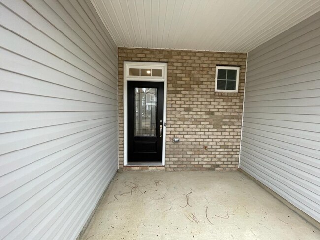 Building Photo - 13053 Cottage Crest Ln