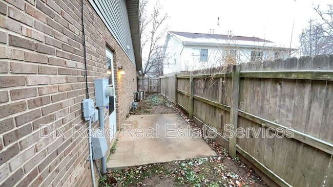 Photo - 983-B Pom Court House