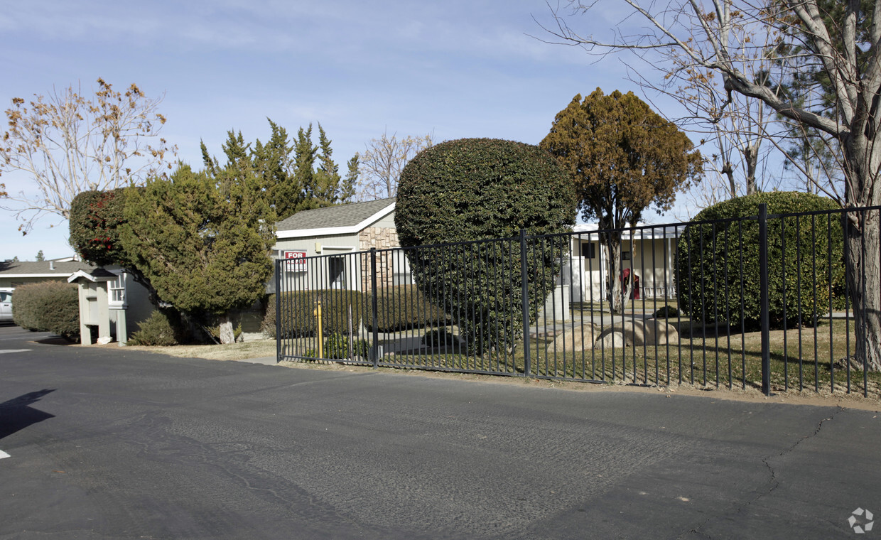 Foto del edificio - Apple Valley Ranchos Mobile Home Pk