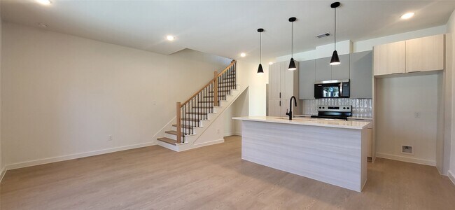 Foto del edificio - 1033 North Ln