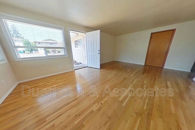 Foto del edificio - 2230 NW Grant
