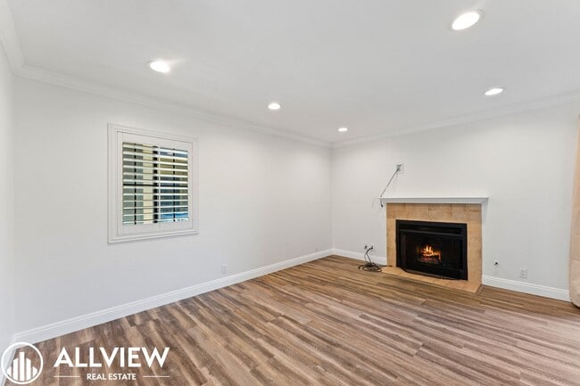 Building Photo - Move-In Ready Laguna Hills Condo | Upgraded Throughout with Private Patio