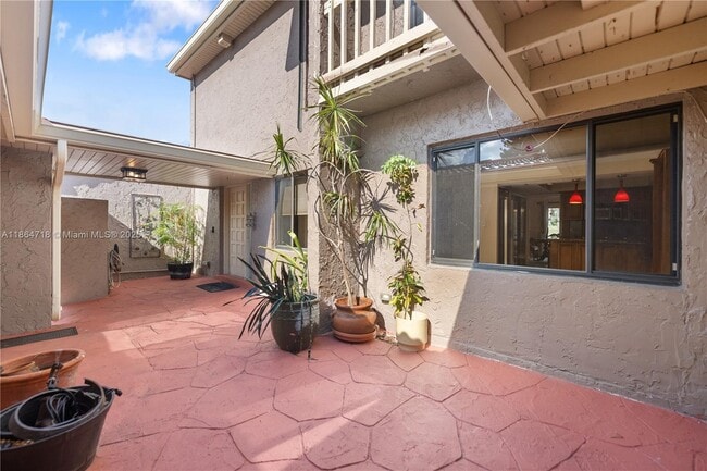 Building Photo - 1709 St Andrews Rd
