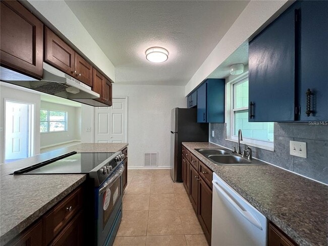 Building Photo - 7612 Ceres Dr