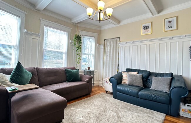 Building Photo - 3 Glenley Ter