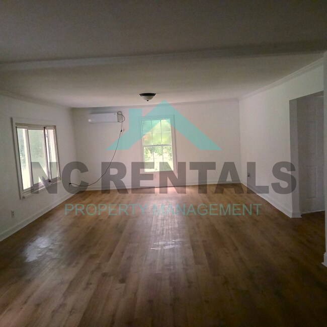 Foto del edificio - 4408 Edgemore Rd