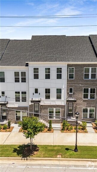 Building Photo - 2567 Astaire Ct NW
