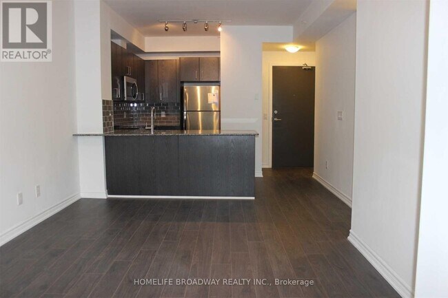 Photo du bâtiment - 11611 Yonge St