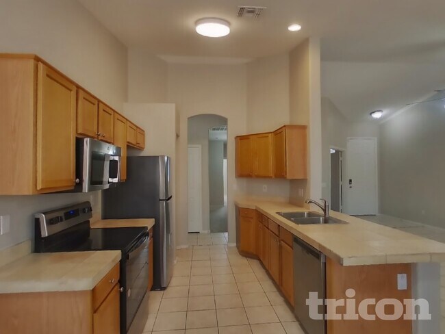 Building Photo - 12566 W Monterey Way