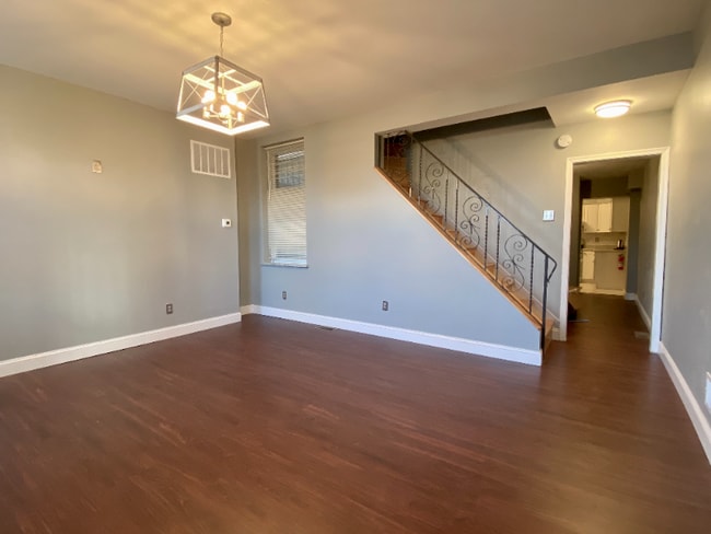 Photo - 910 Winter St Townhome