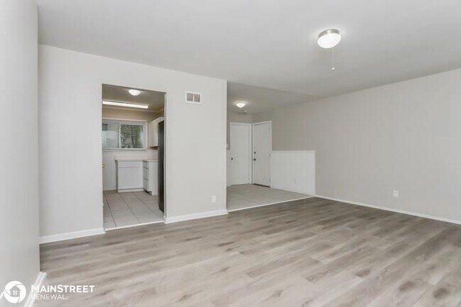 Building Photo - 8364 BUDDIE DR, HAZELWOOD, MO 63042