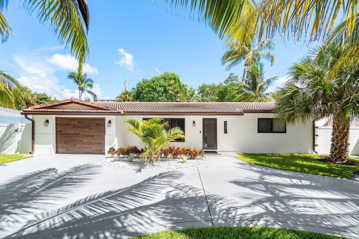Foto principal - 739 NW 7th St