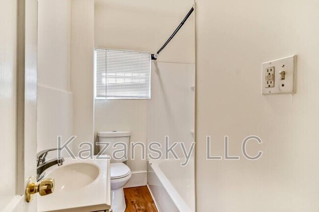Foto del edificio - 4515 N Marvine St