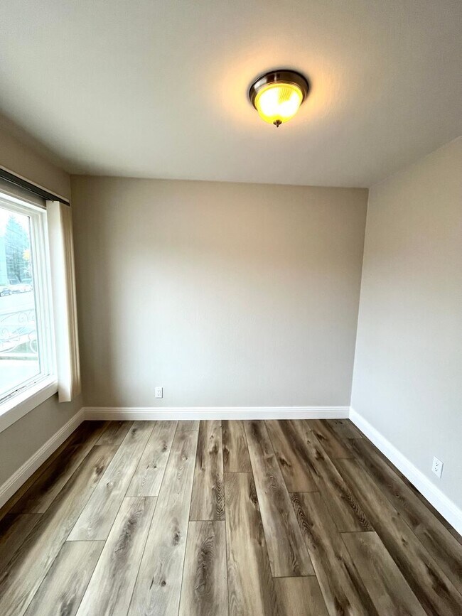Foto del edificio - Urban Oasis- Stylish 2 Bedroom Condo+ Den ...