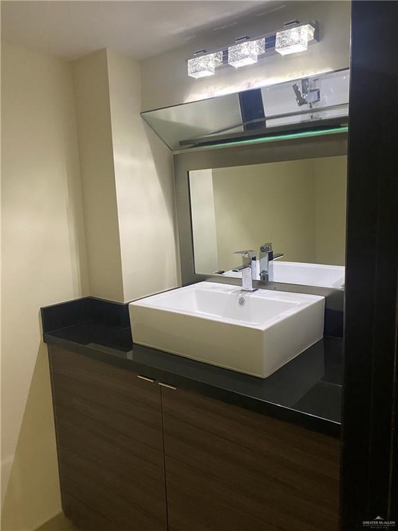 Foto del edificio - 3019 S Casa Linda St