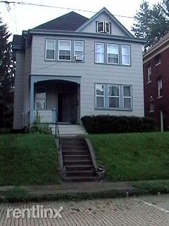 Building Photo - 743 Taylor Ave