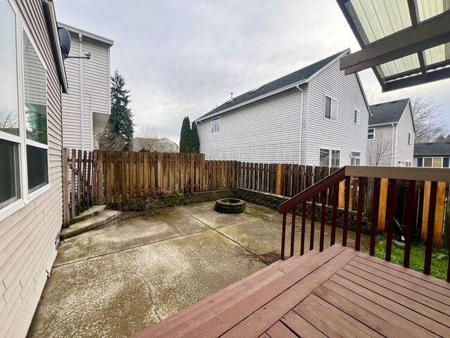 Building Photo - Wonderful Gresham area home available now