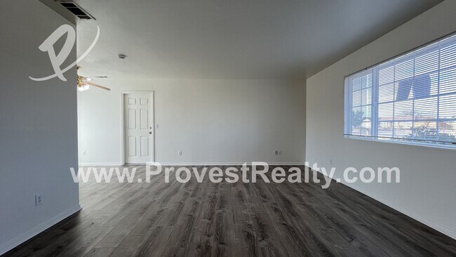 Building Photo - 3 Bed, 2 Bath Apple Valley Home!!!