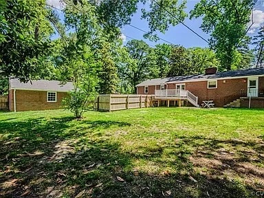 Building Photo - 5915 W Club Ln
