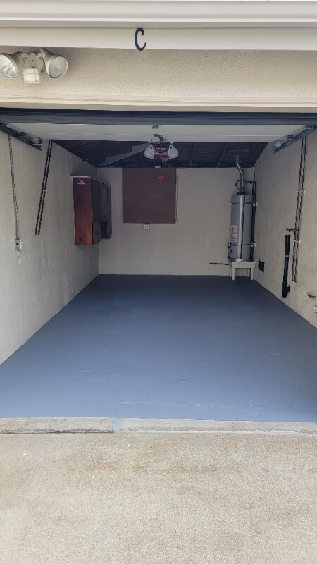 Foto del edificio - 2204 Aviation Way