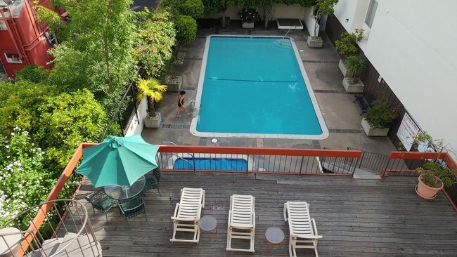 Foto del edificio - 250 Whitmore St