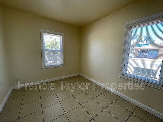 Building Photo - 741 S Escondido Blvd