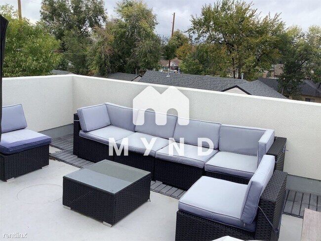 Foto del edificio - 2 br, 2.5 bath House - 1335 Newton St