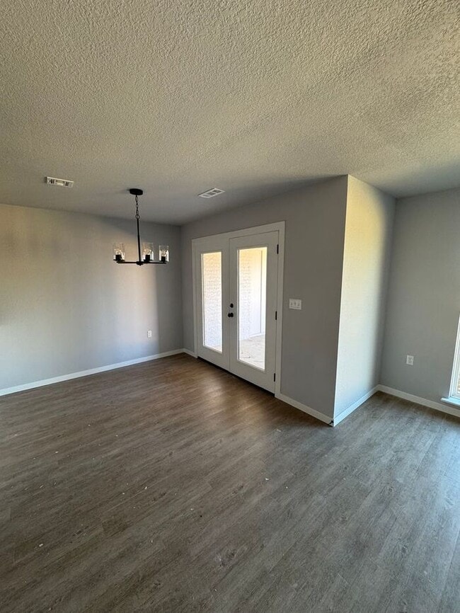 Foto del edificio - Newly remodeled duplex in Broken Arrow! Great location!