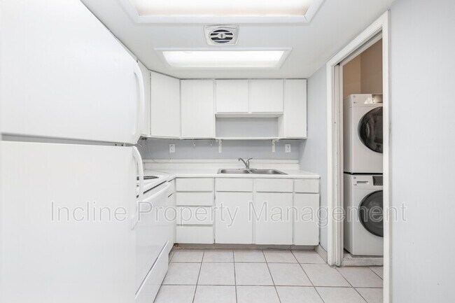 Foto del edificio - 2125 N 1000 W St