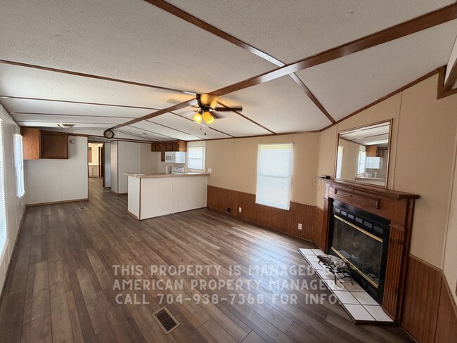 Foto del edificio - 128 Ashcraft Dr