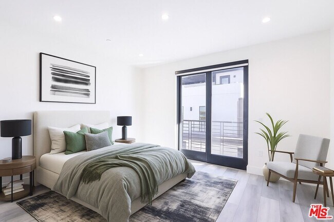 Foto del edificio - 11800 Courtleigh Dr