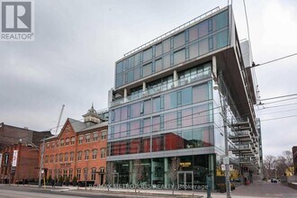 Building Photo - 560 King St W