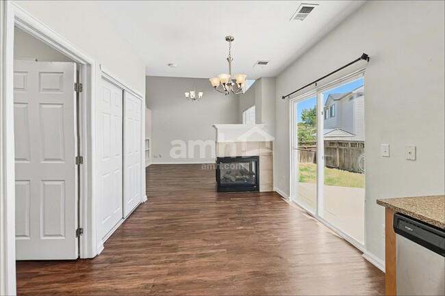 Building Photo - 5046 Pelican St