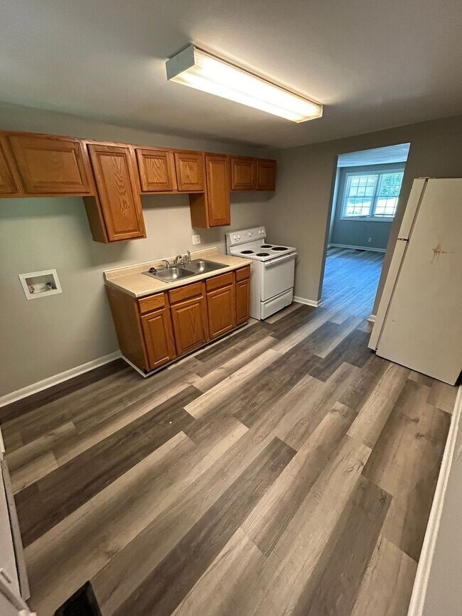 Building Photo - Quiet and Secluded Neighborhood with Frien...