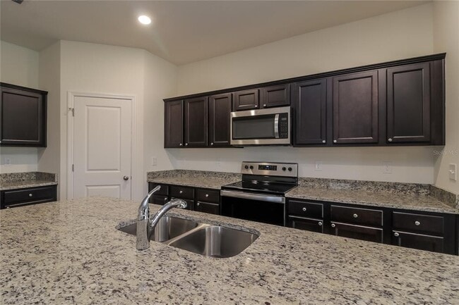 Building Photo - 2841 Neverland Dr