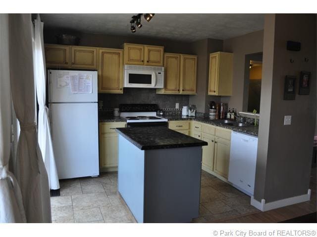 Foto del edificio - 452 Argyll Ct