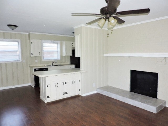 Building Photo - 5055 Woodlark Ave